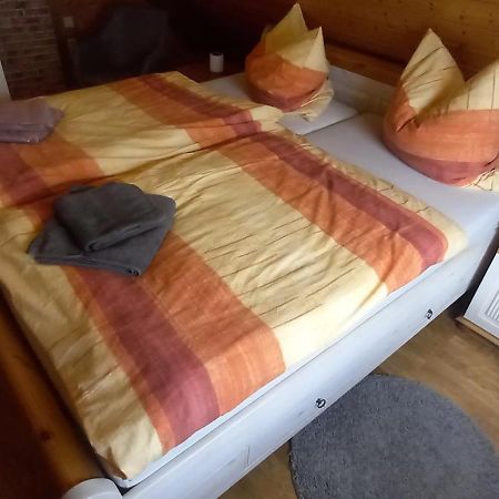 Kleine, gemütliche Dachgeschosswohnung Laudenbach  Exterior foto